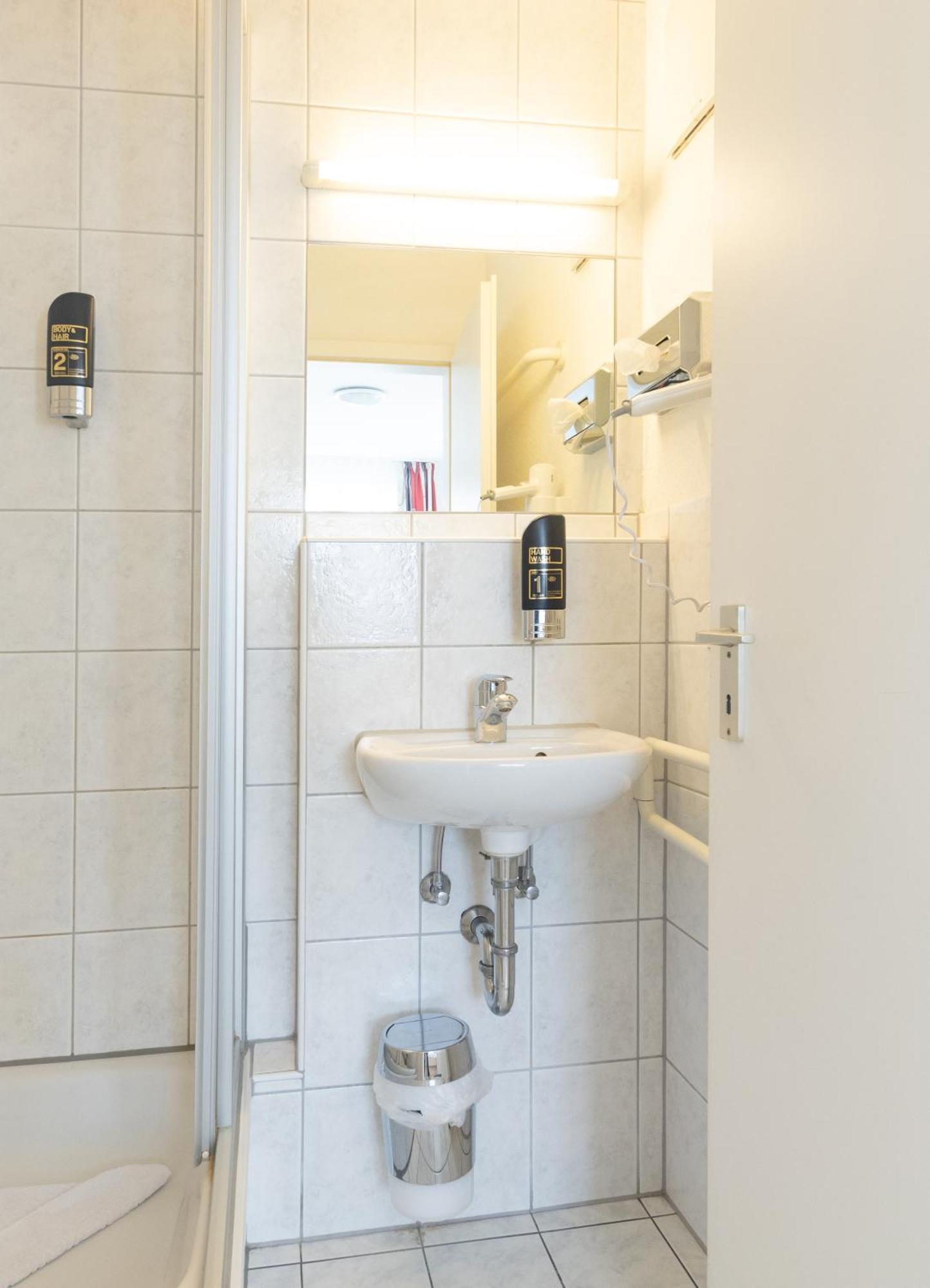 Gasthaus Traube, Ludwigshafen, Bodensee, Seenah Gelegen บอดมัน-ลุดวิกส์ฮาเฟิน ภายนอก รูปภาพ